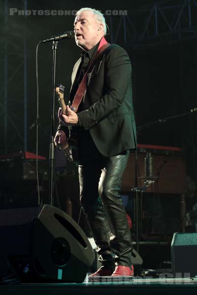BERNARD LAVILLIERS - 2014-07-20 - PARIS - Parvis de l'Hotel de Ville - 